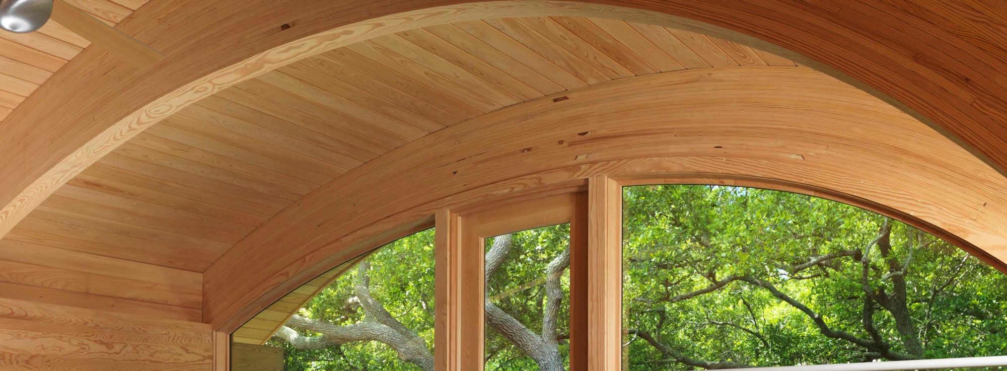 1336590739-photog-george-cott-int-loft-looking-to-oaks